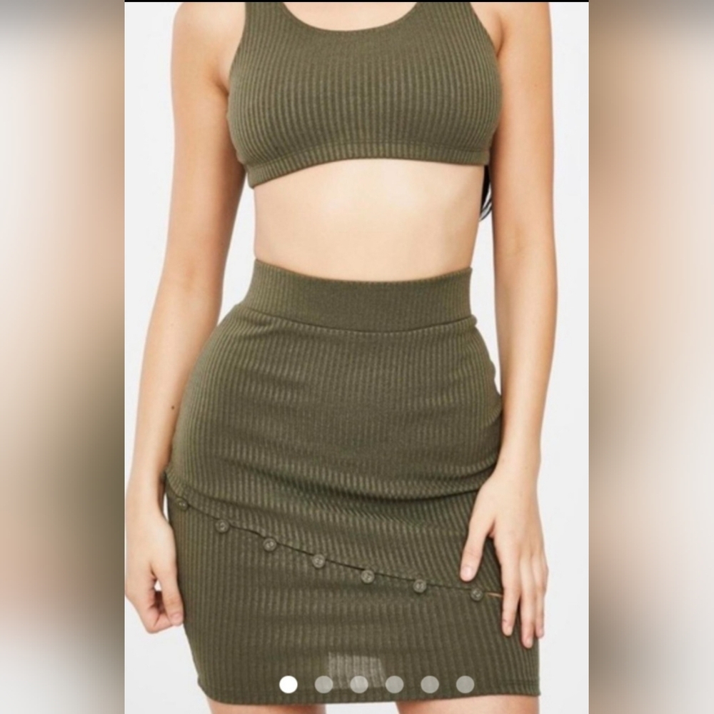 NWT-Dolls kill top and skirt sz sm but stretches some